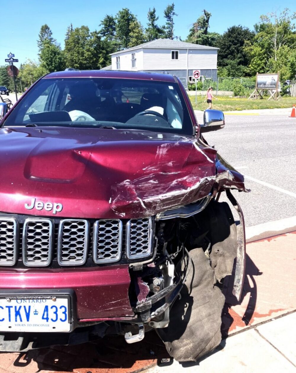 Damage appears significant to the driver's front left end over the tire. Damage appears significant to the driver's front left end over the tire.