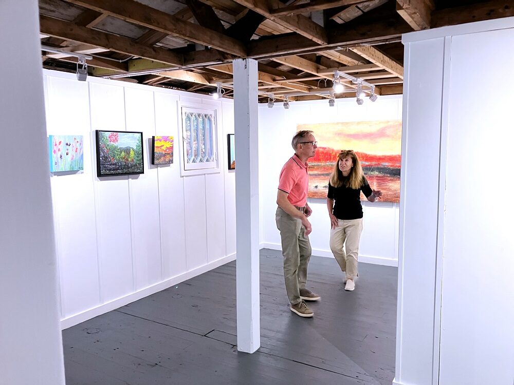 A number of artists were on display in the bright and airy gallery and gift shop. A number of artists were on display in the bright and airy gallery and gift shop.