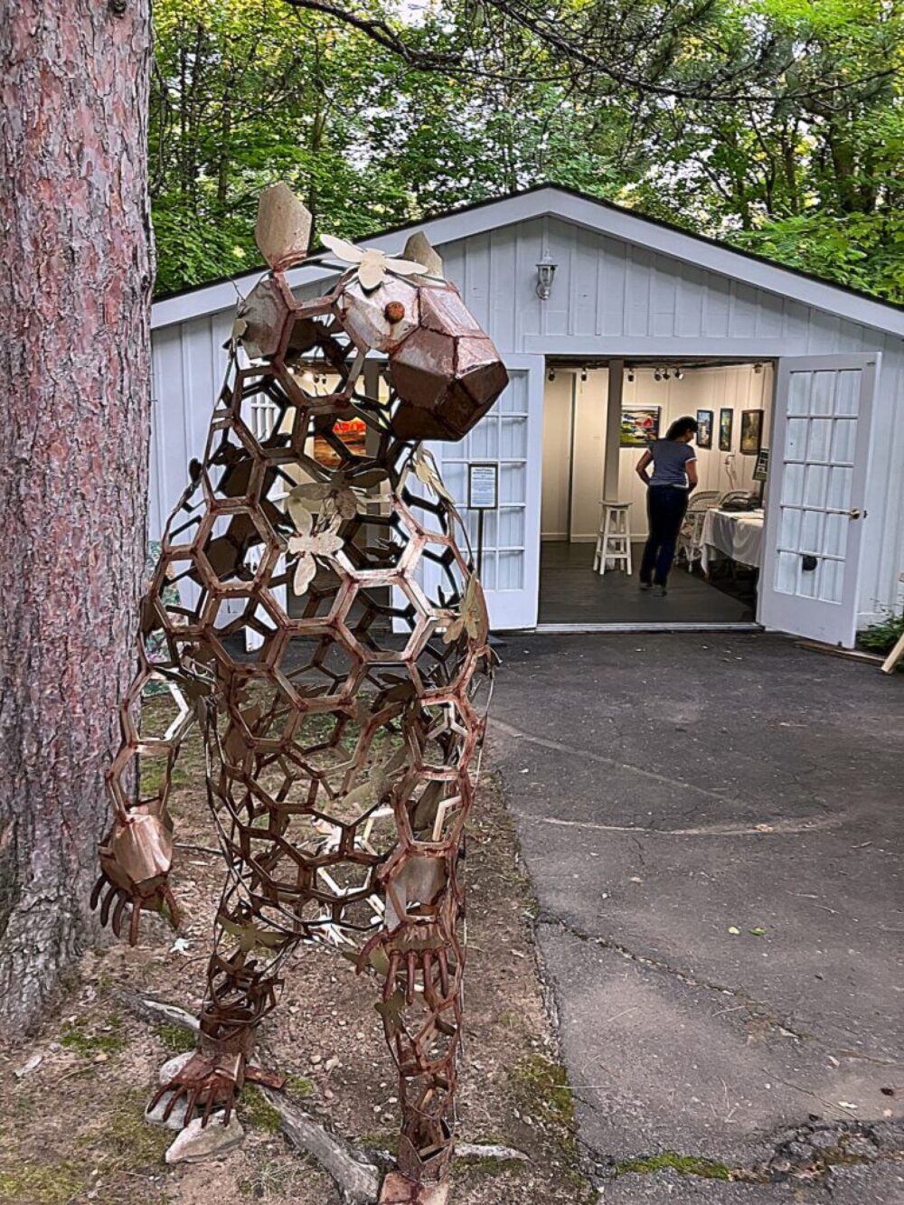 A Muskoka bear sculpture captures the lakefront mood perfectly. A Muskoka bear sculpture captures the lakefront mood perfectly.
